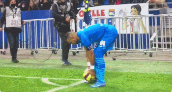 权田修一：申花外援的个人能力非常突出；拿到3分的感觉很好（权田修一盛赞申花外援：个人能力突出，赢得3分感觉真好）