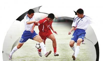 刘殿座获奖感言：感谢每一位身边的人，愿中国足球越来越好（刘殿座领奖致辞：感恩所有支持，祝中国足球蒸蒸日上）