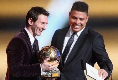 图片报：由于赛程安排，拜仁今年没给球员安排圣诞节庆祝活动（图片报：受赛程影响，拜仁今年取消球员圣诞庆祝活动）