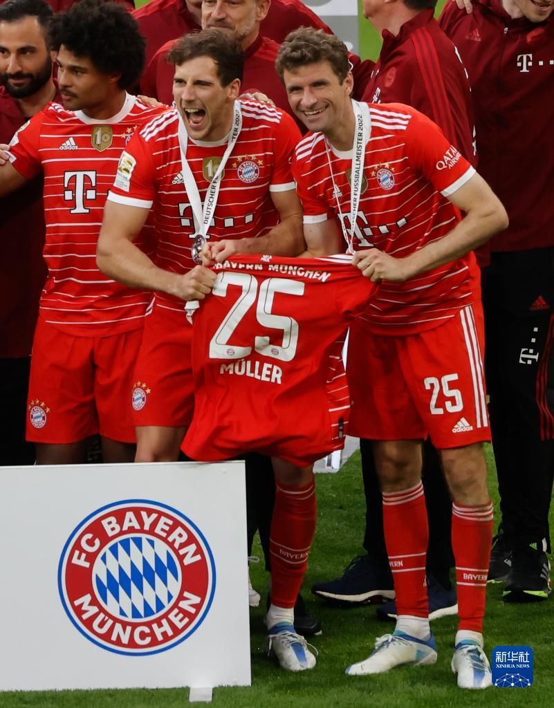 外媒：拉什福德正积极争取今夏永久转会巴萨，巴黎有意介入（外媒称拉什福德力争今夏永久加盟巴萨，巴黎圣日耳曼有意搅局）